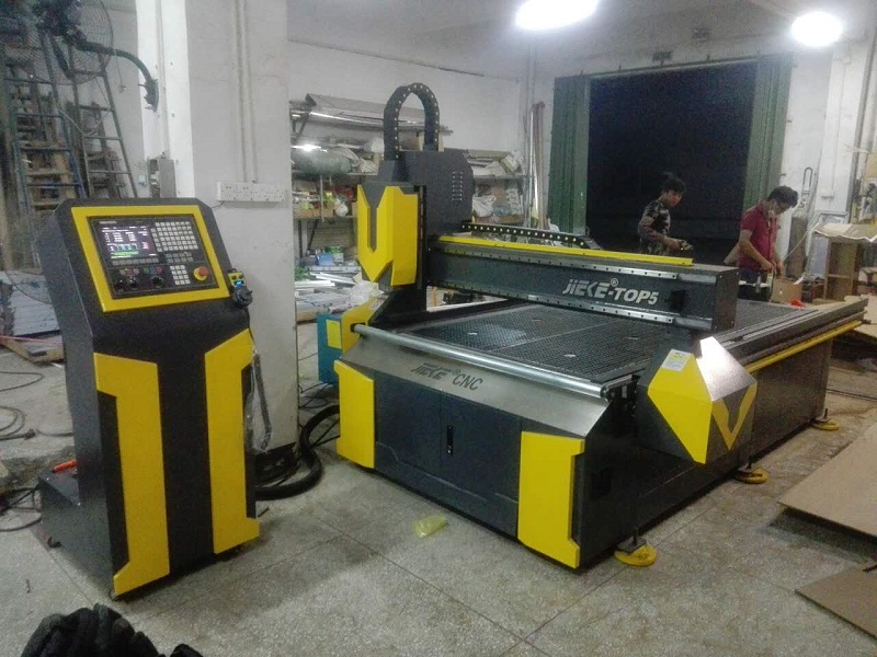 做廣告字買了廣告雕刻機還要買什么設備