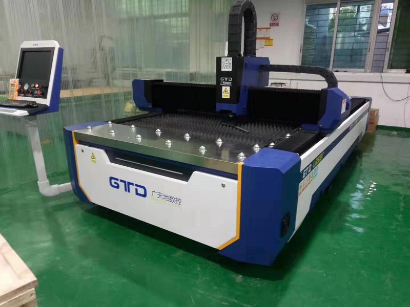 500W光纖激光切割機能切多厚材料