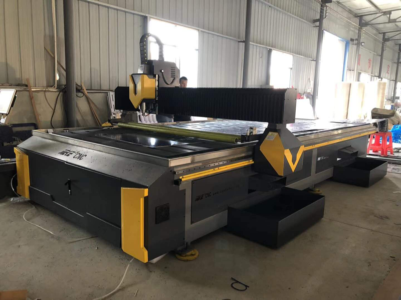 鋁單板雕刻機怎么防止生銹