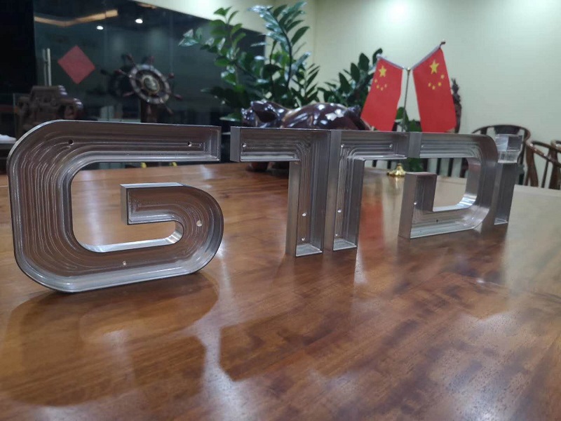 用數控鋁板雕刻機如何切割鋁？