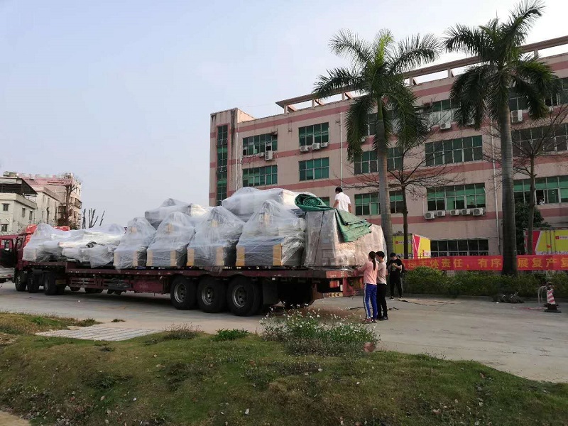 繼十臺(tái)TOP5出貨又一柜2513發(fā)走 杰克雕刻機(jī)一直受歡迎