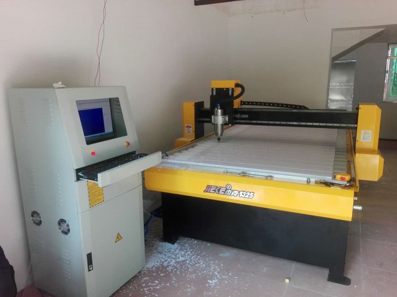 環(huán)氧板雕刻機(jī)價(jià)格多少錢(qián)一臺(tái)