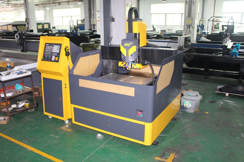 鋁板雕刻機的散熱小技巧